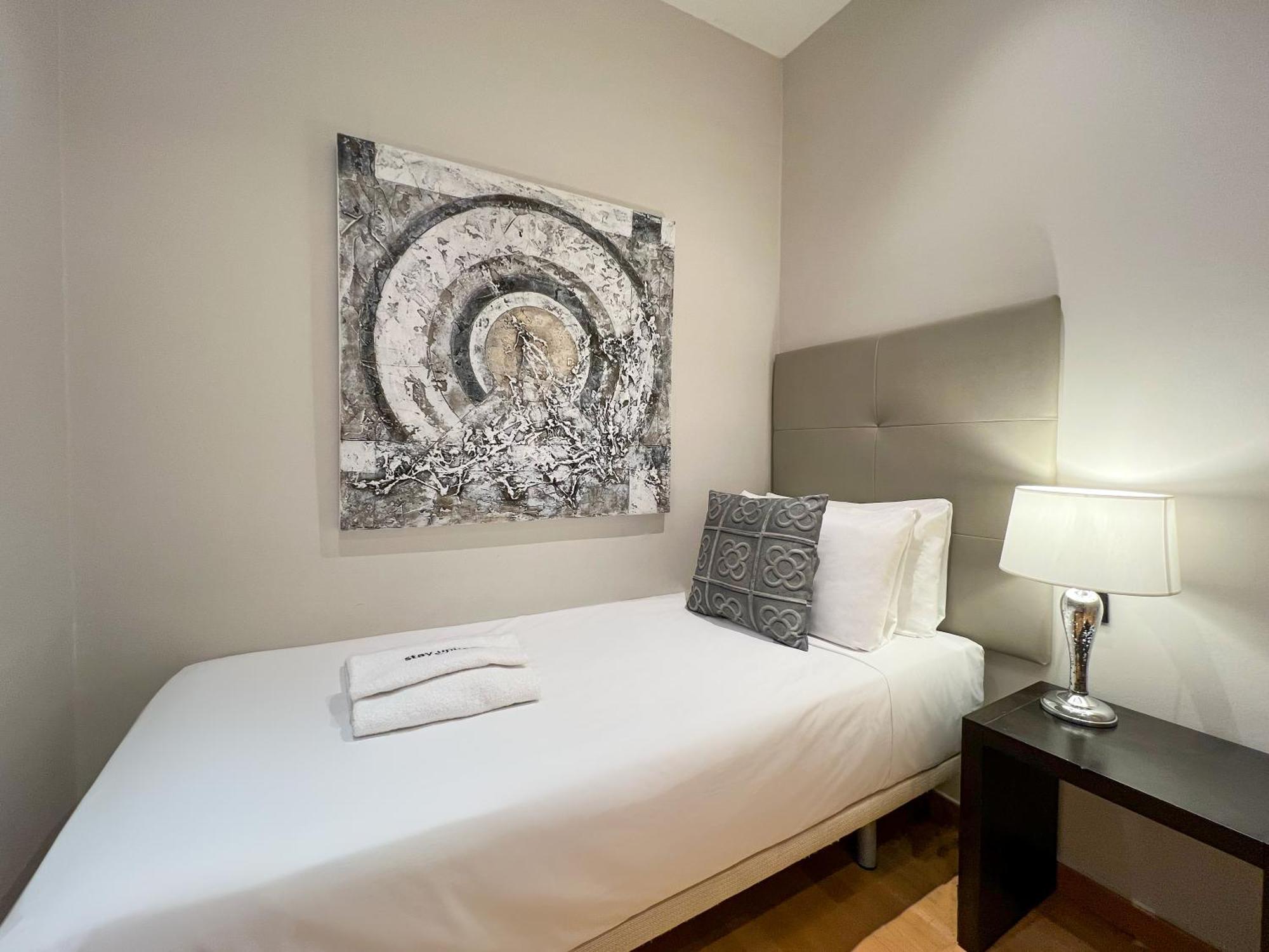 Stay U-Nique Apartments Sepulveda บาร์เซโลนา ภายนอก รูปภาพ